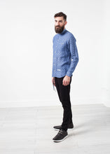 Load image into Gallery viewer, Linen Button Up in Blue Diamond